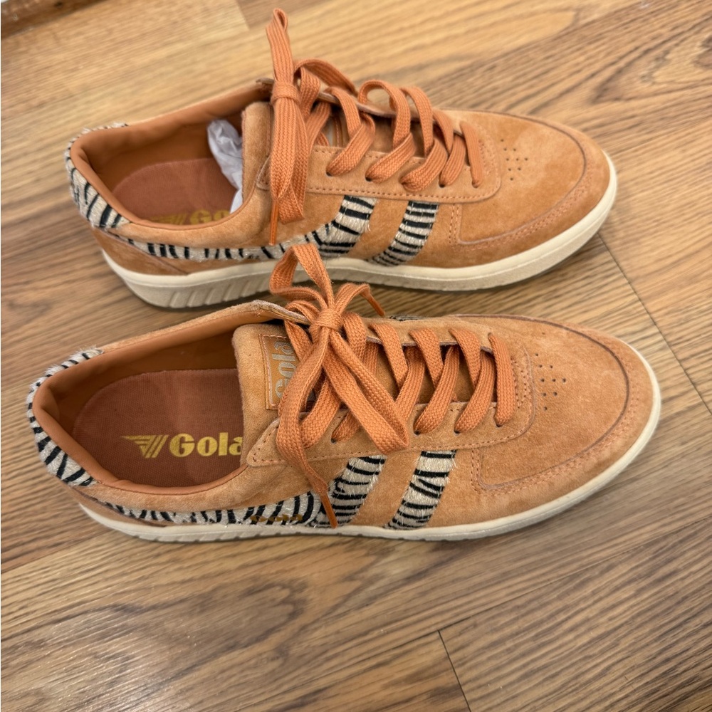 Gola Women's Sneakers in Tan and Black